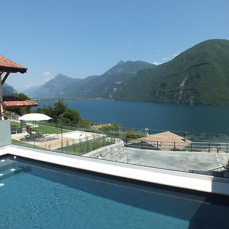 Rocca D'Anfo B&B-Apartments Lake View エクステリア 写真