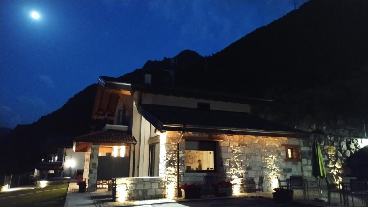 Rocca D'Anfo B&B-Apartments Lake View エクステリア 写真