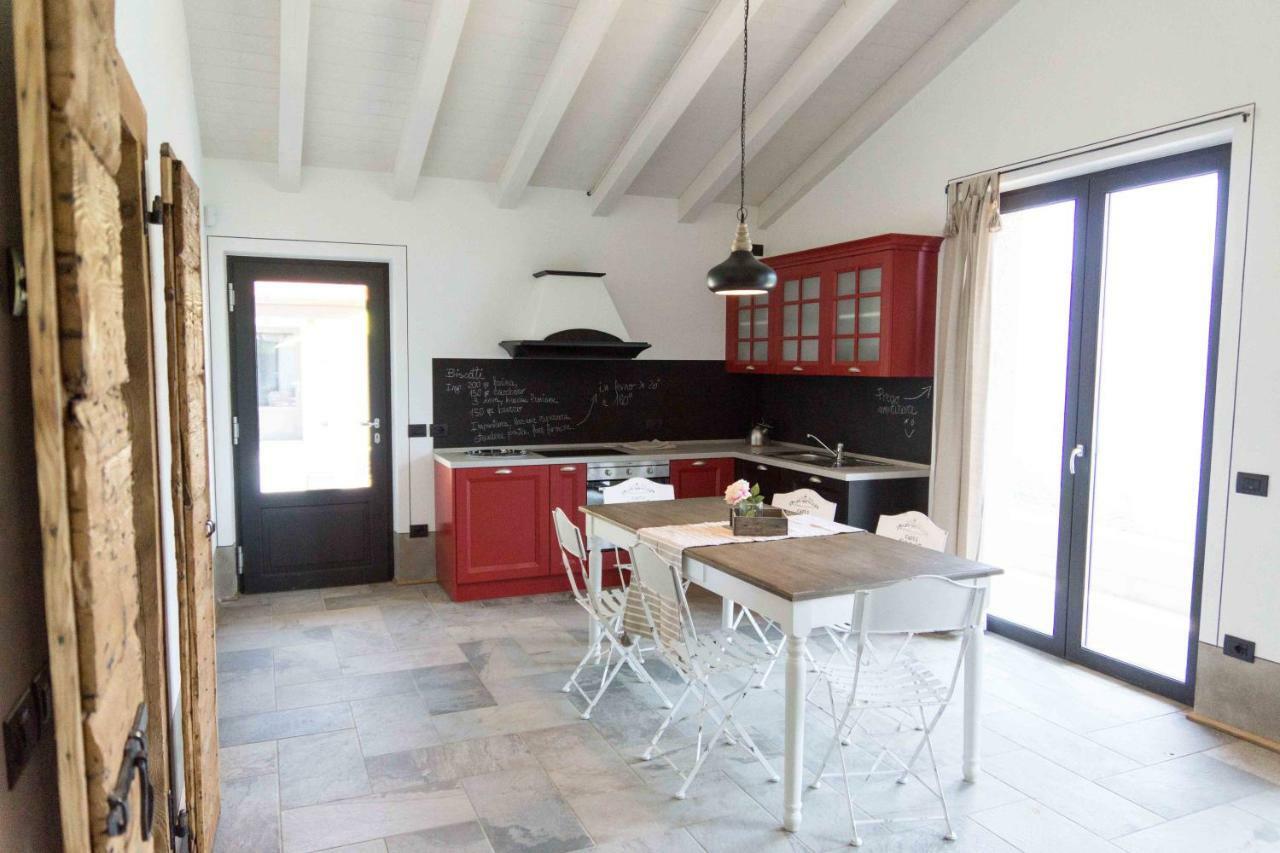 Rocca D'Anfo B&B-Apartments Lake View エクステリア 写真